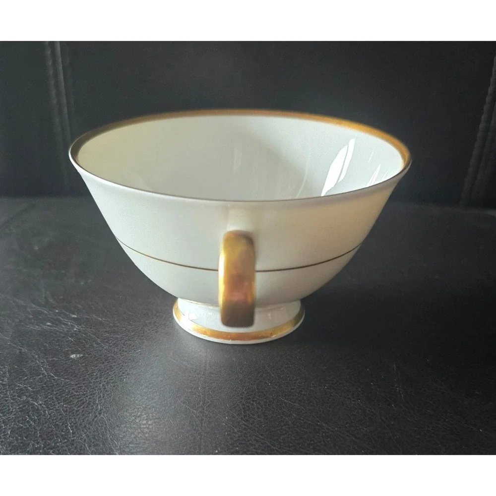 Set of 12 Heinrich Selb White Gold Trimmed‎ Footed Teacups Elegant Coffee Cups